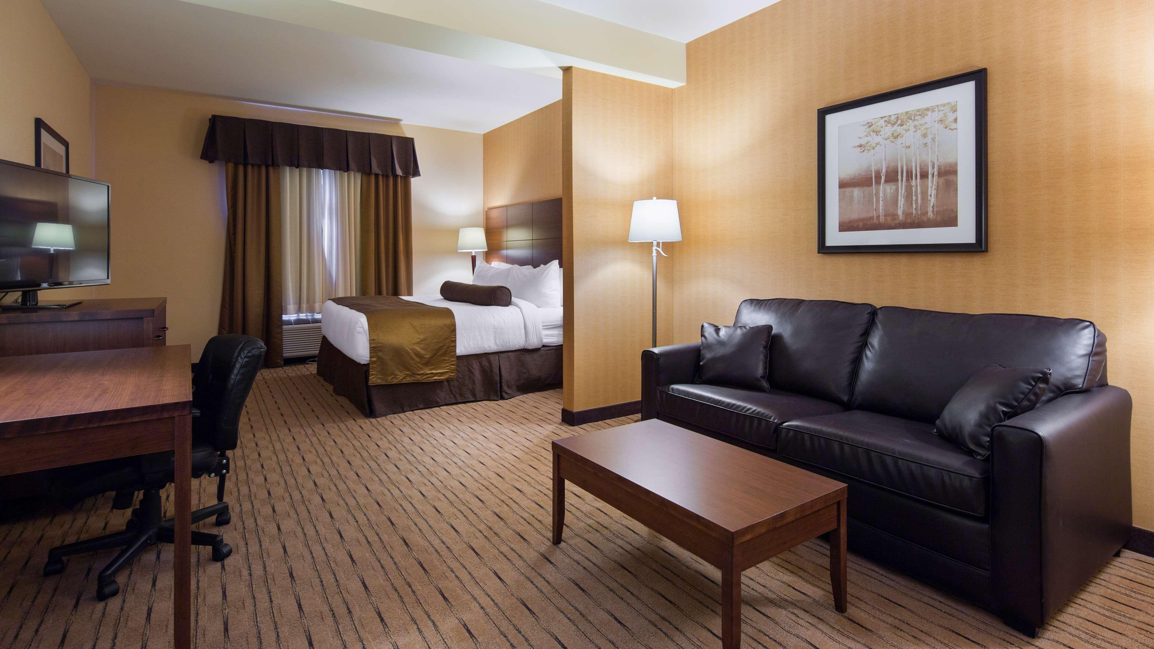 Best Western Plus, Bathurst Hotel & Suites Exterior photo