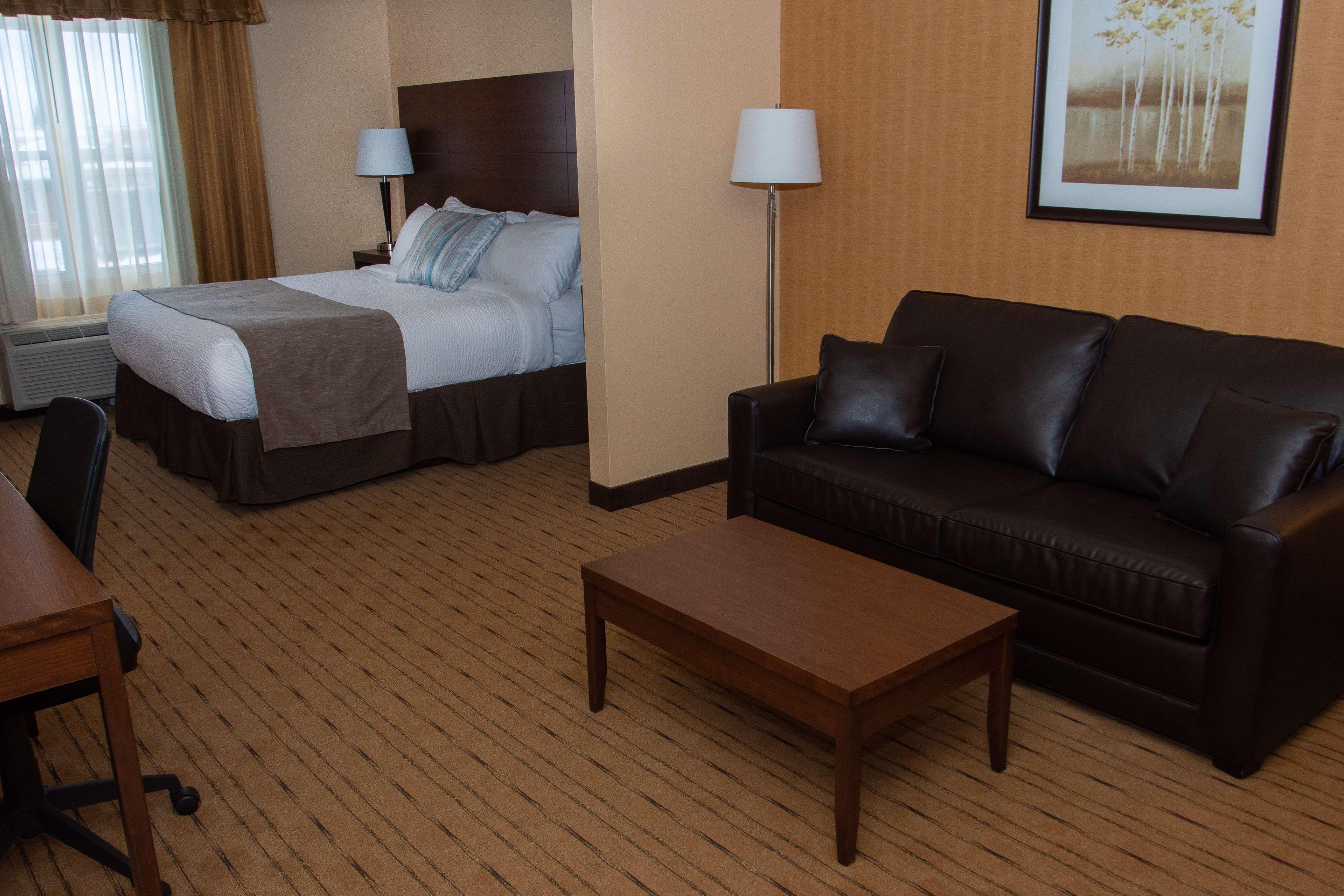 Best Western Plus, Bathurst Hotel & Suites Exterior photo