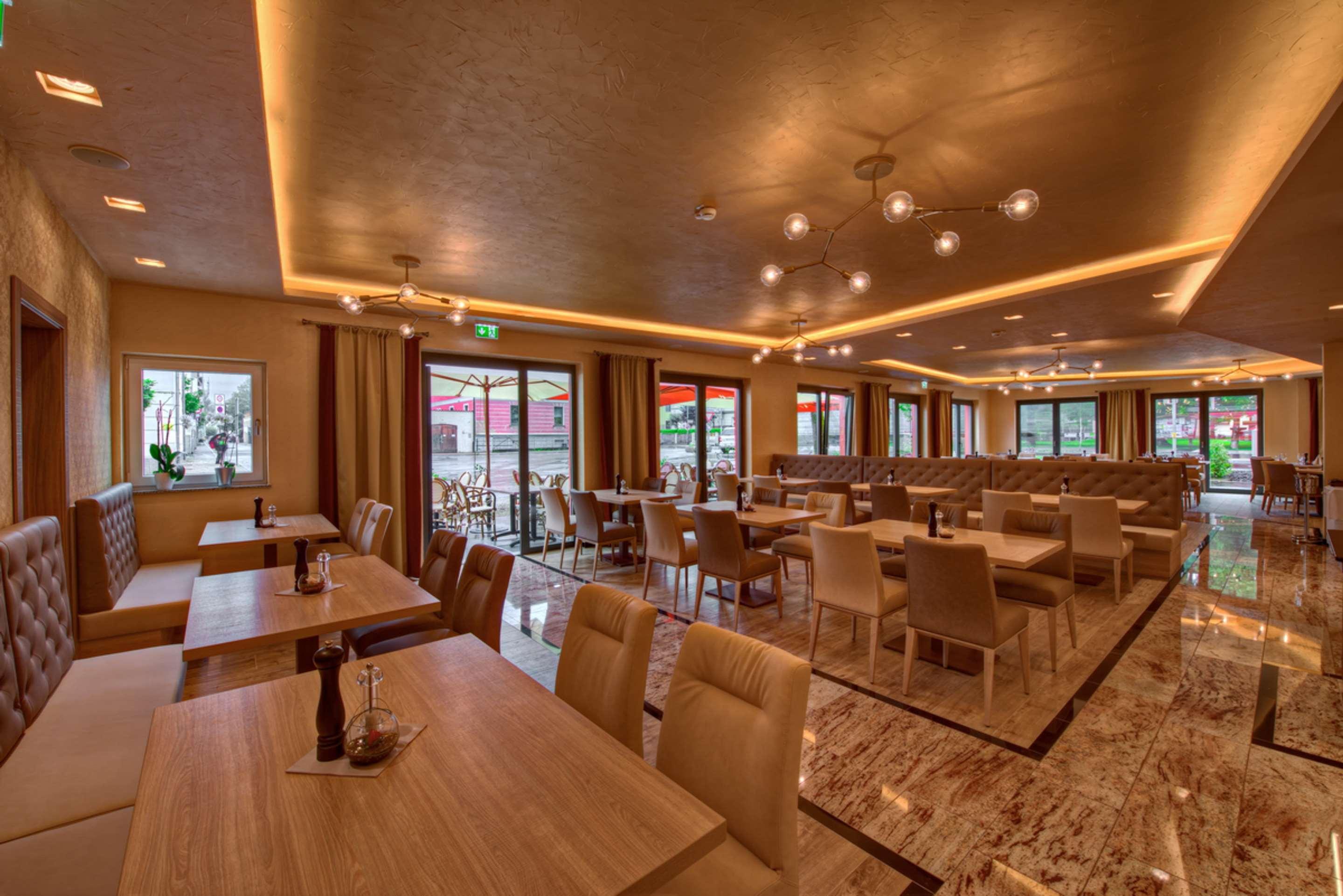 Best Western Plus, Bathurst Hotel & Suites Exterior photo